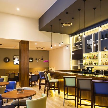 Novotel Porto Alegre Tres Figueiras Екстериор снимка