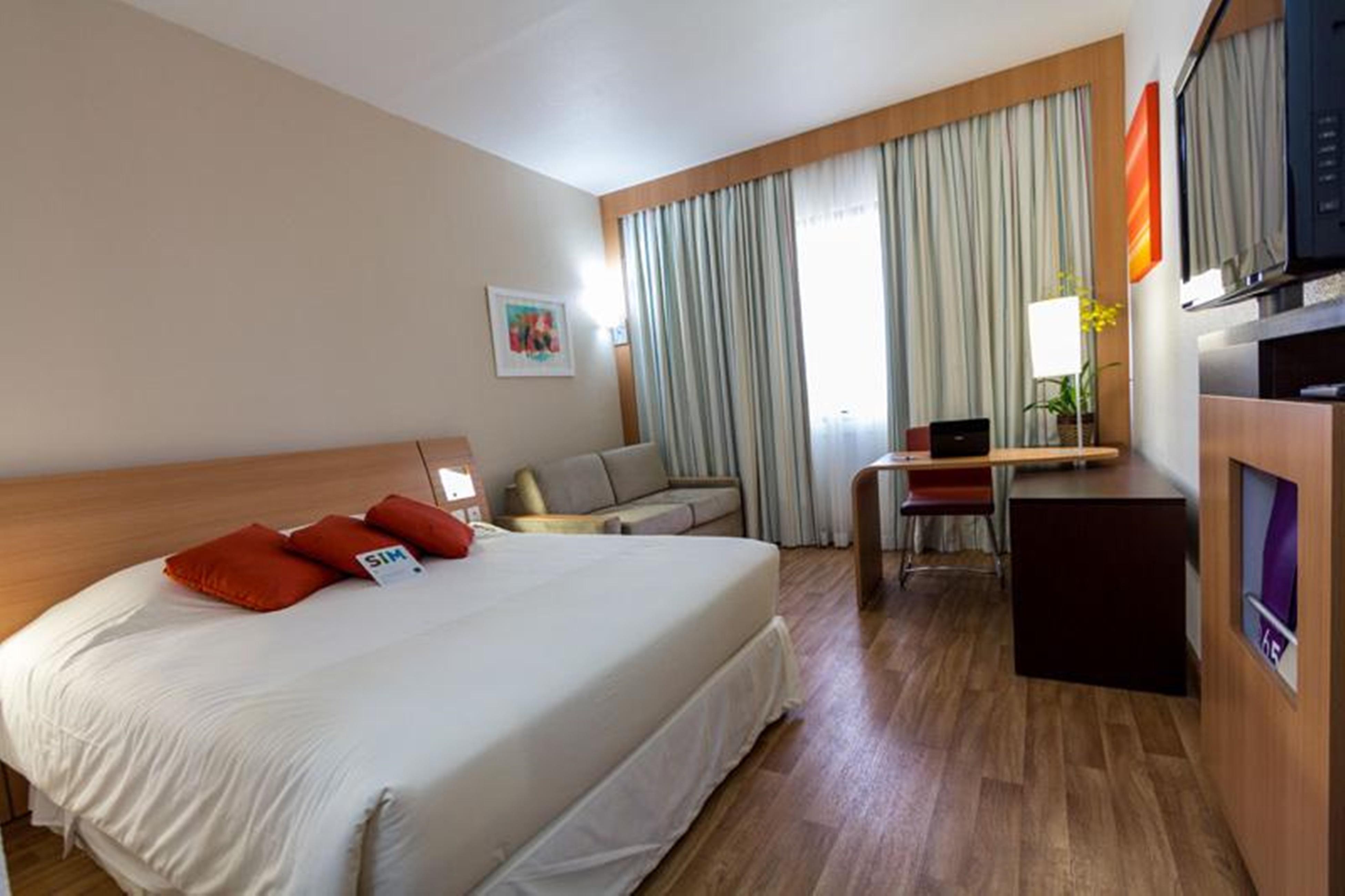 Novotel Porto Alegre Tres Figueiras Екстериор снимка