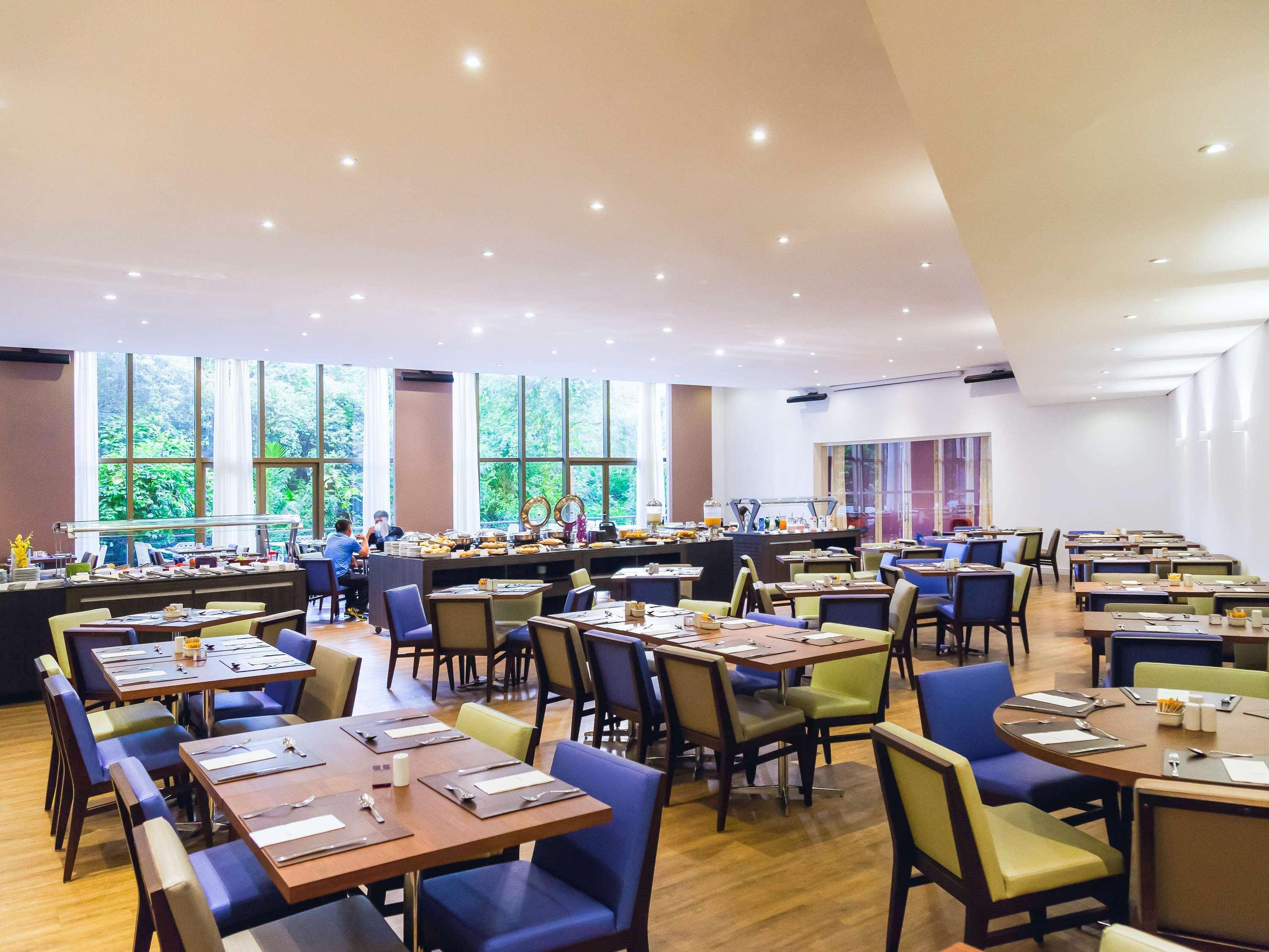 Novotel Porto Alegre Tres Figueiras Екстериор снимка