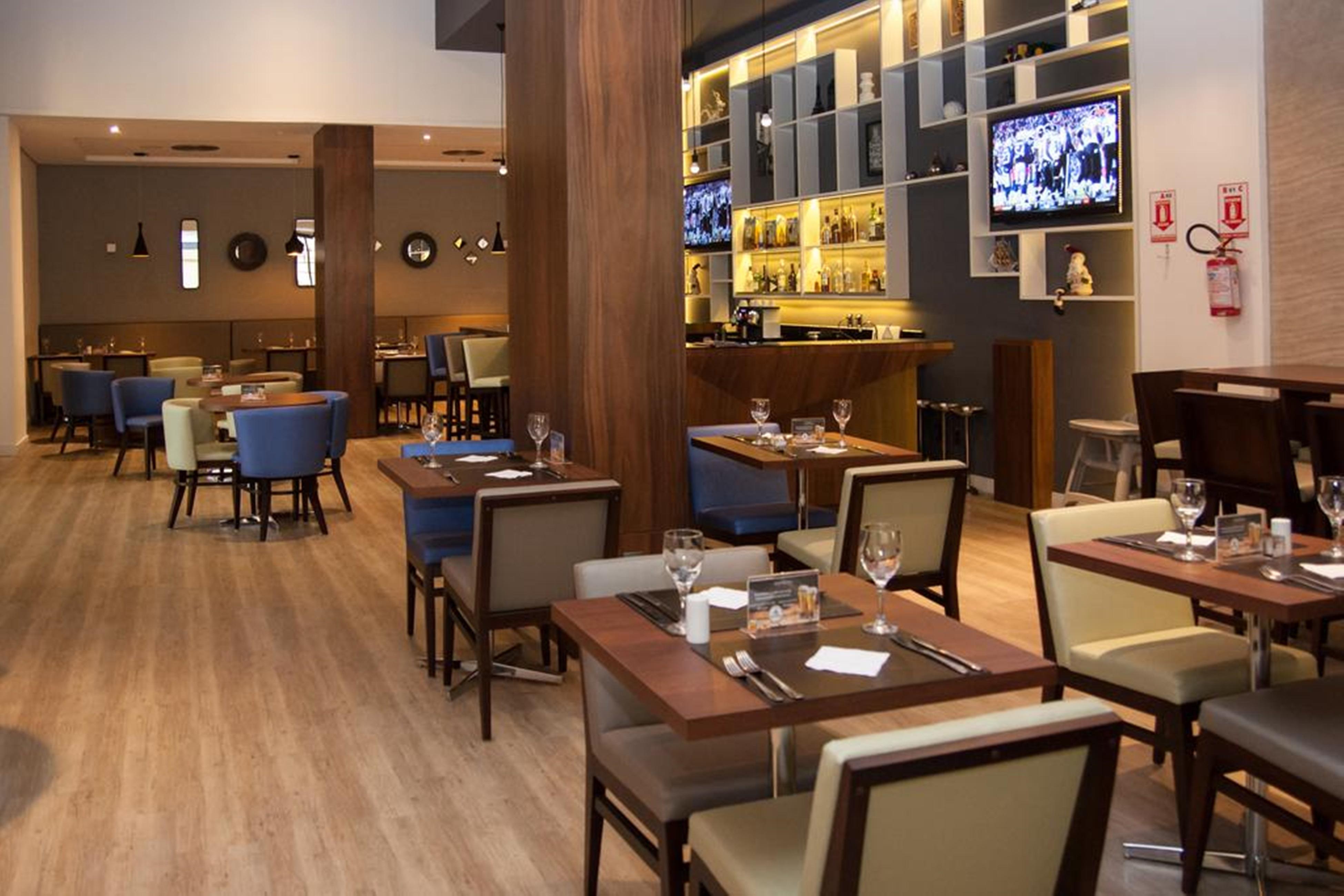 Novotel Porto Alegre Tres Figueiras Екстериор снимка