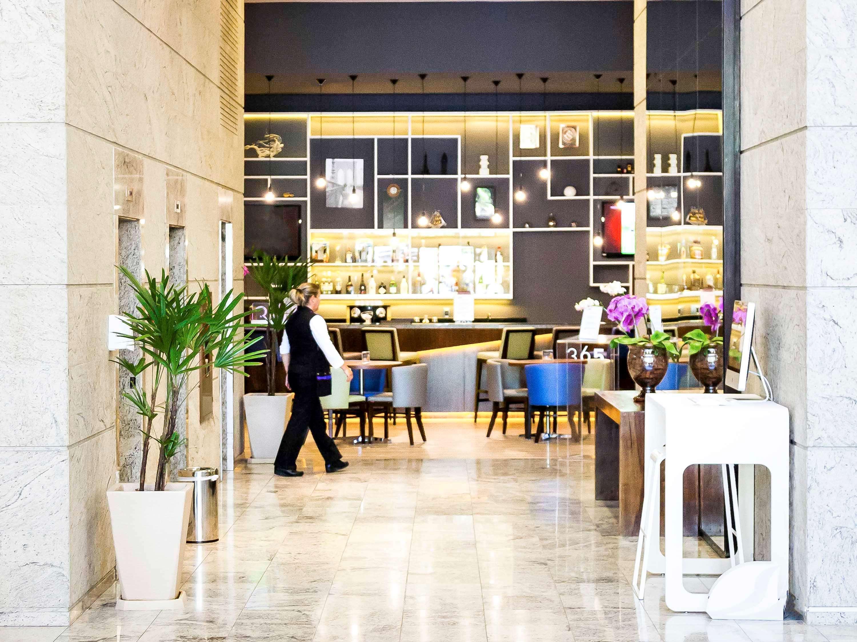 Novotel Porto Alegre Tres Figueiras Екстериор снимка