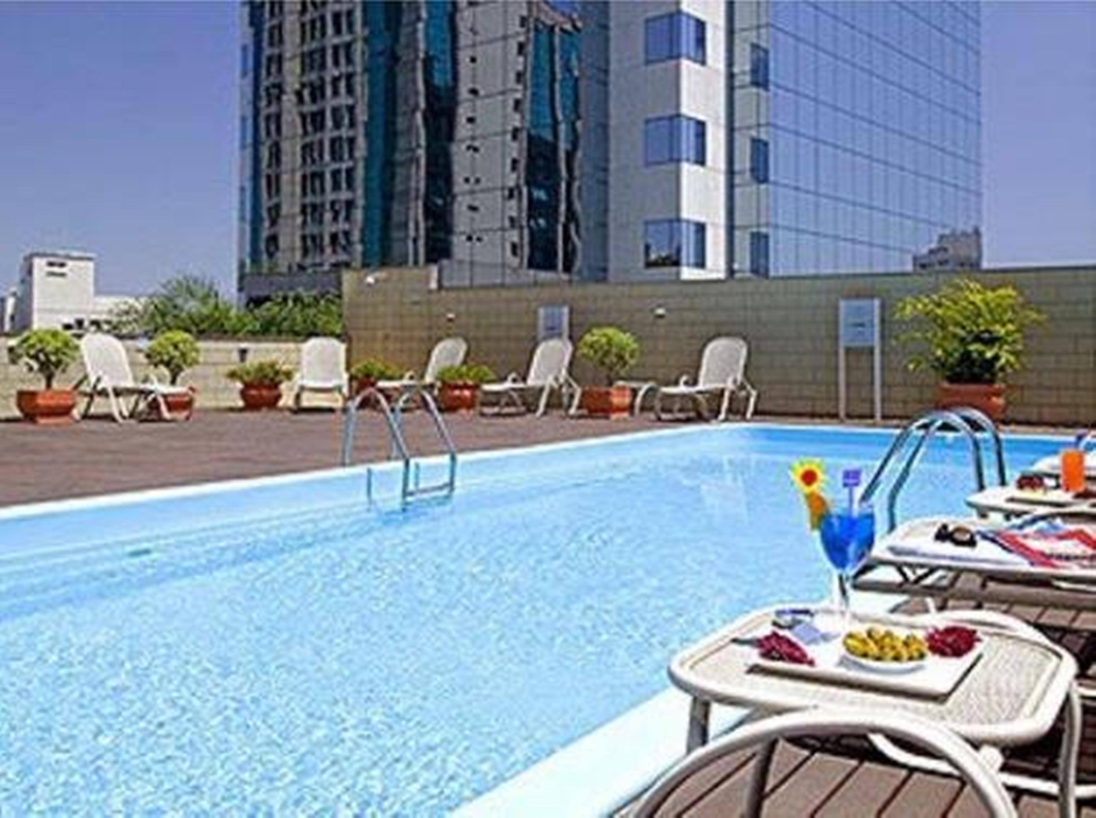 Novotel Porto Alegre Tres Figueiras Екстериор снимка