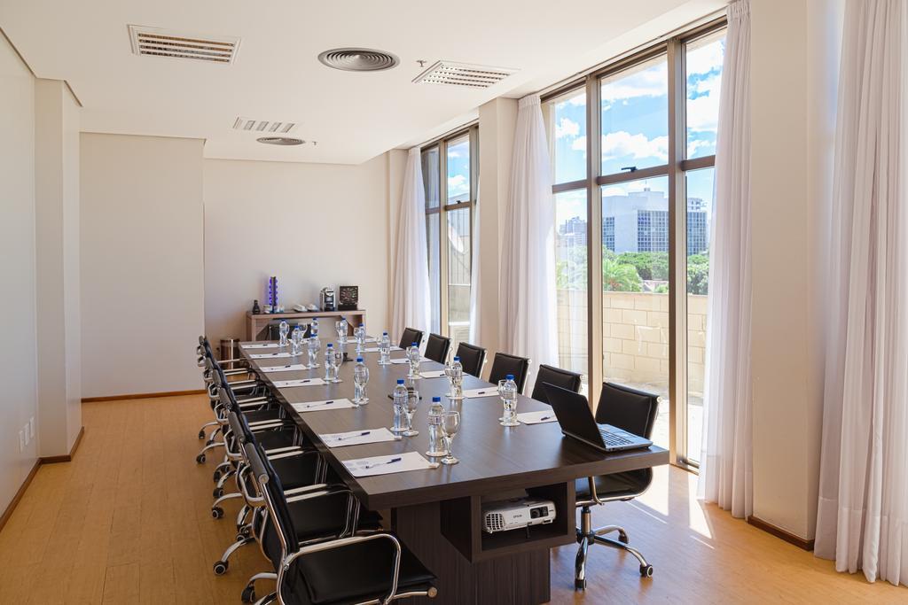 Novotel Porto Alegre Tres Figueiras Екстериор снимка