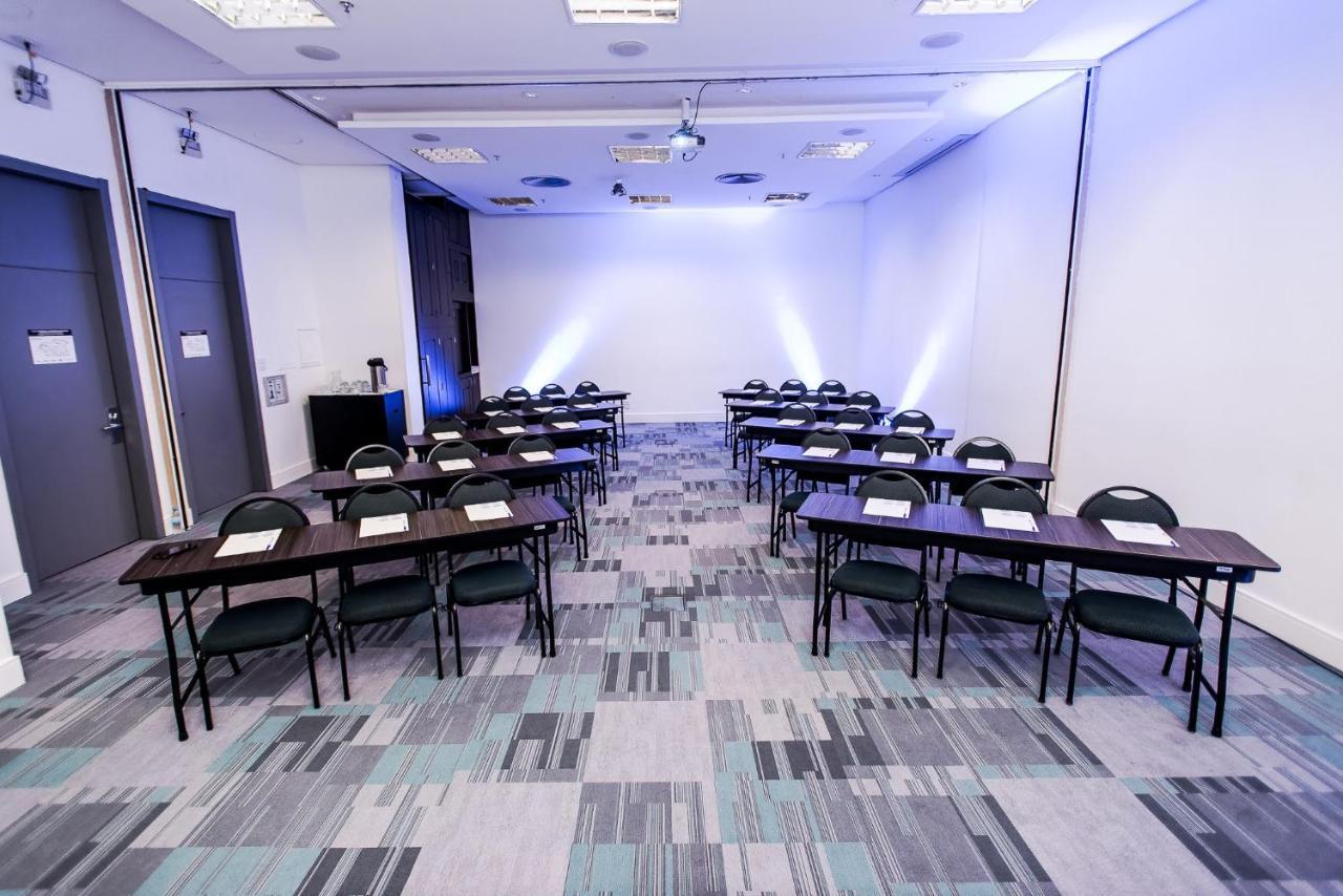 Novotel Porto Alegre Tres Figueiras Екстериор снимка