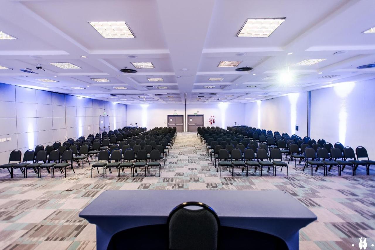 Novotel Porto Alegre Tres Figueiras Екстериор снимка